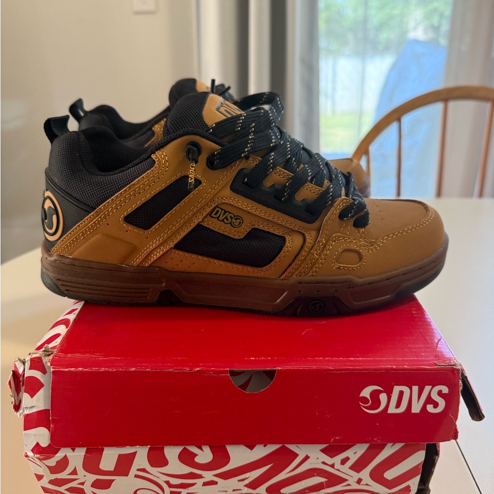 DVS Comanche Men’s Size 8.5